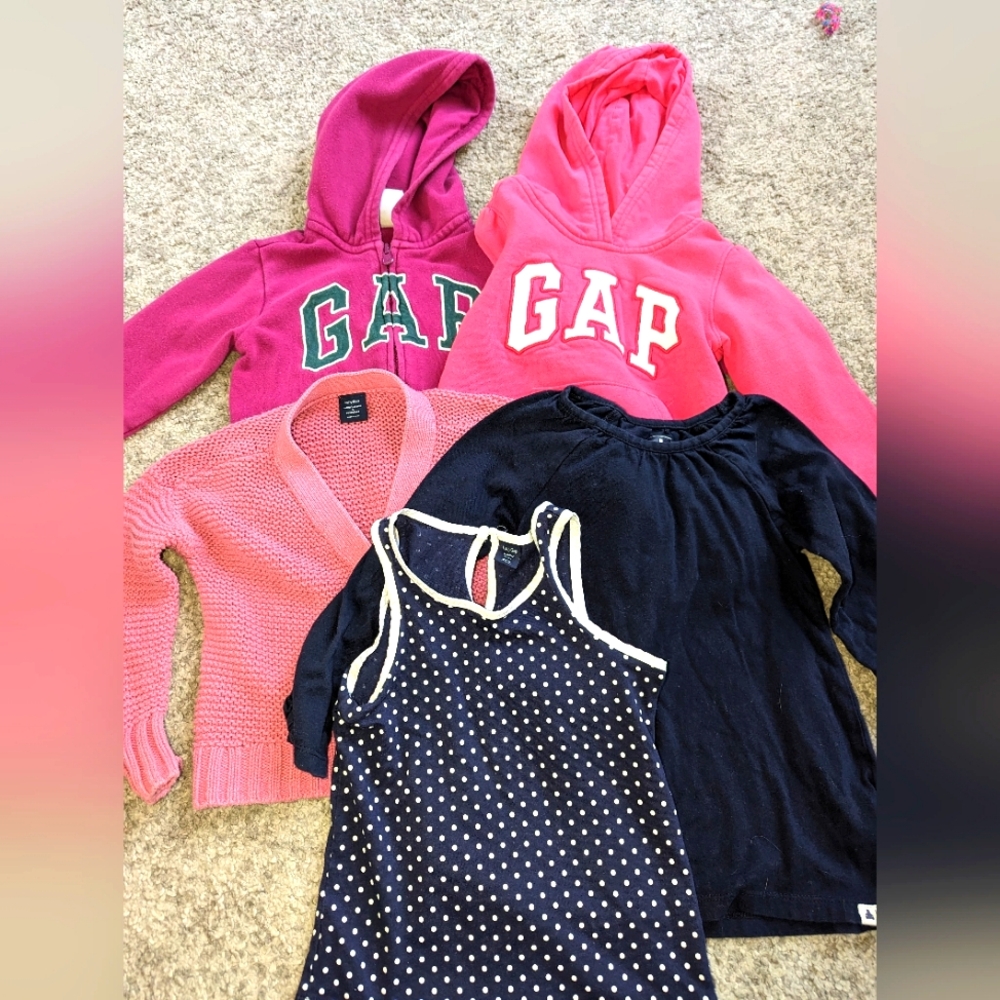 5 piece. Gap girls clothing. 2 sweaters. EUC. Knit cardigan. 2 shirts.